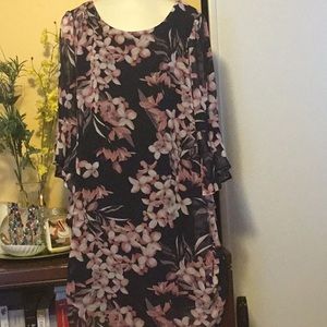 Connected gorgeous floral dress